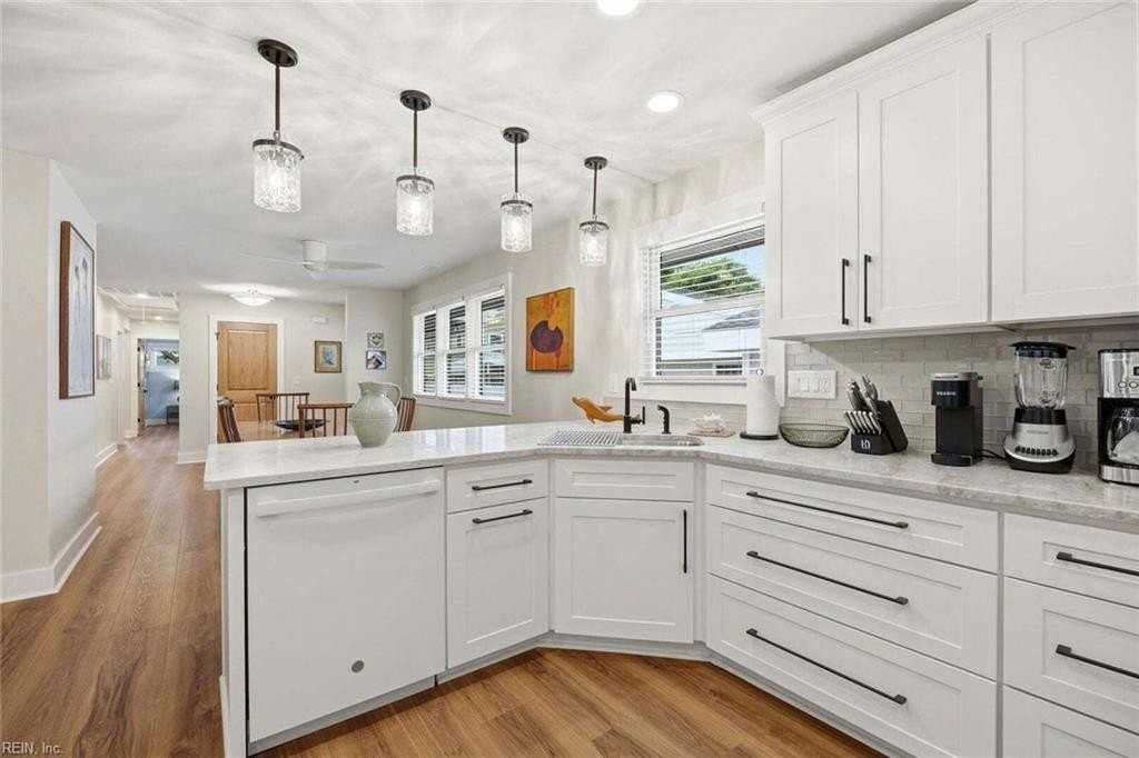112 72nd St - Photo 4 of 32