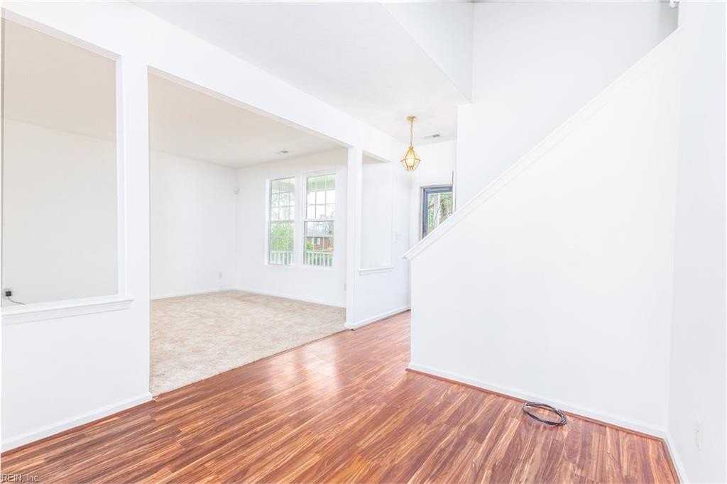 717 Durham Ave - Photo 7 of 41