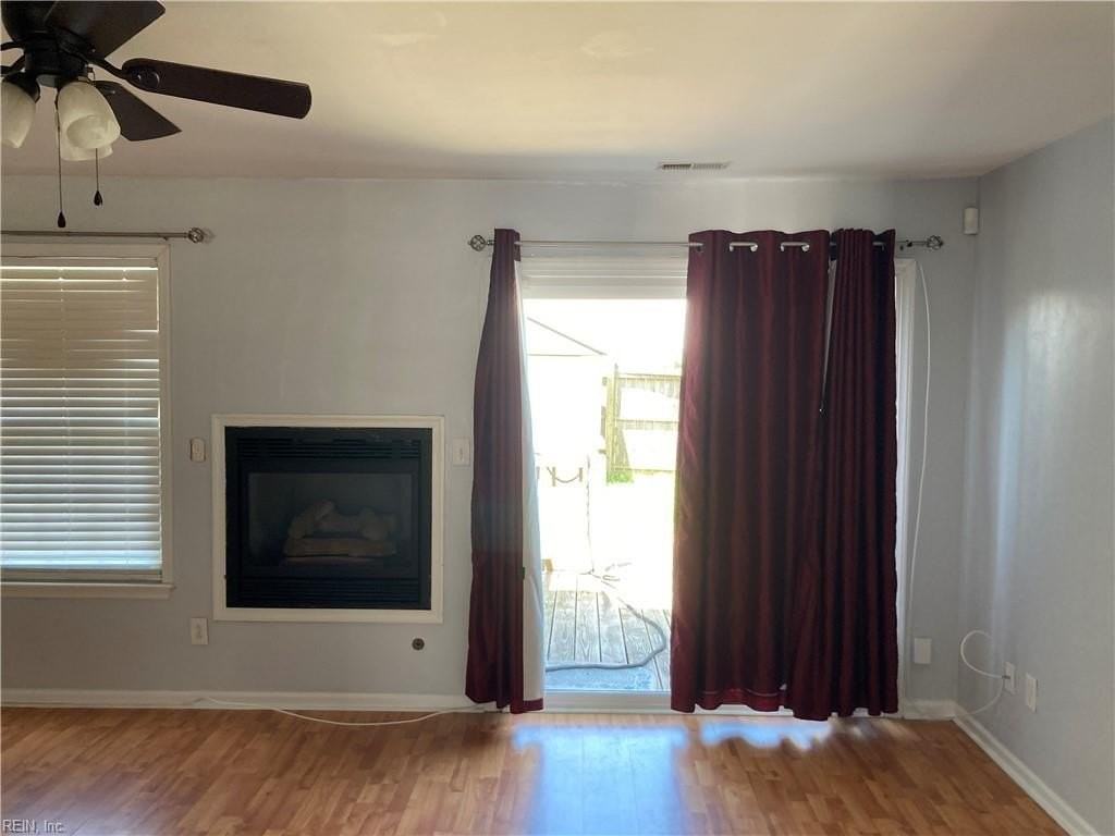 48 Carmine Pl - Photo 3 of 31