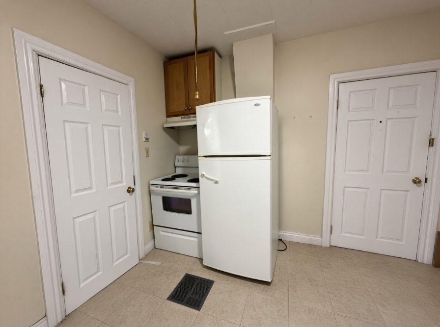539 Union St - Photo 2 of 7