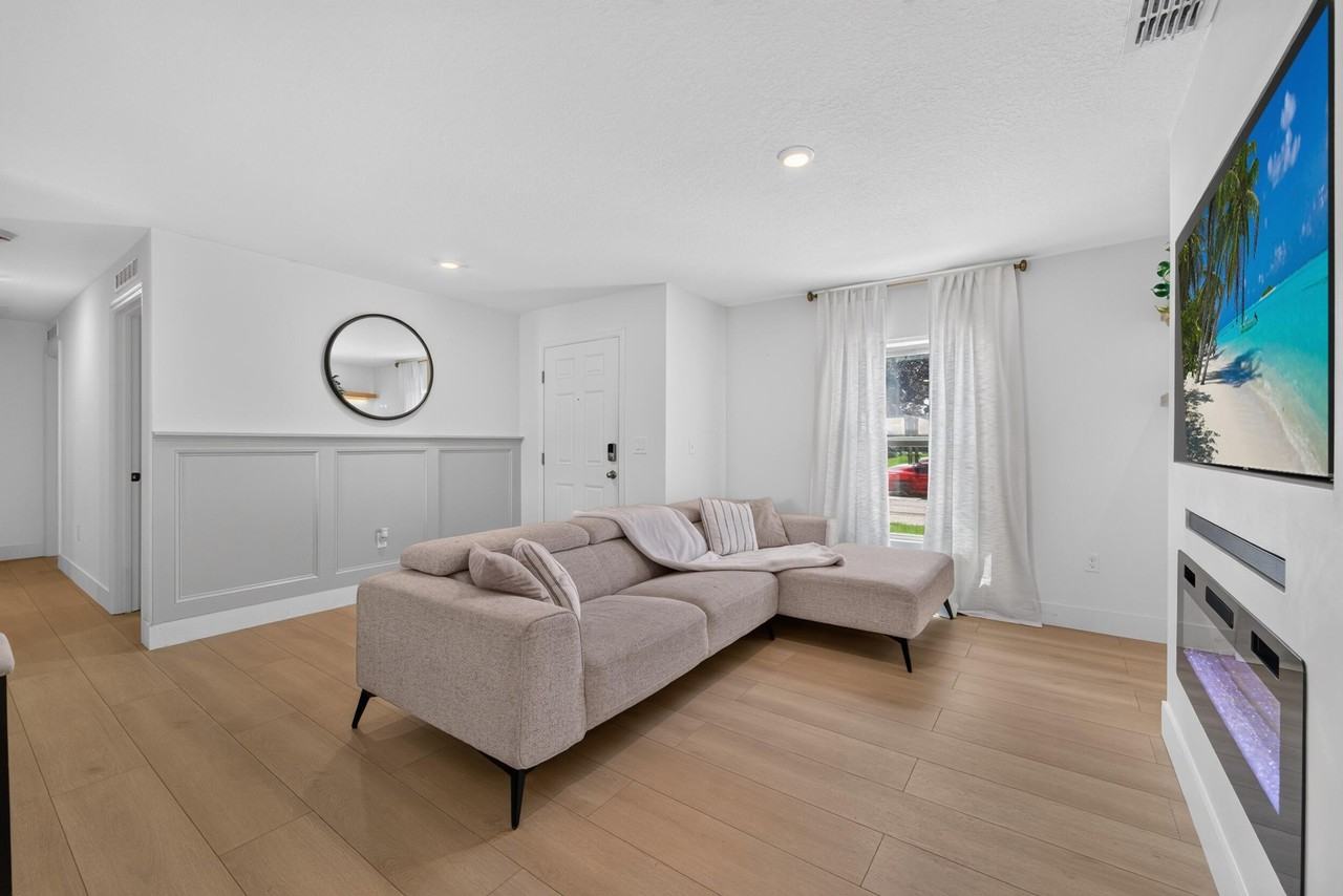 1051 Sw Becker Rd - Photo 6 of 27