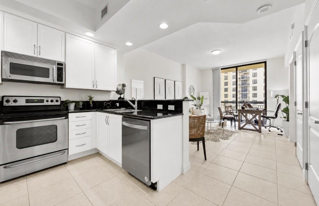 801 S Olive Ave #1123 - Photo 2 of 50