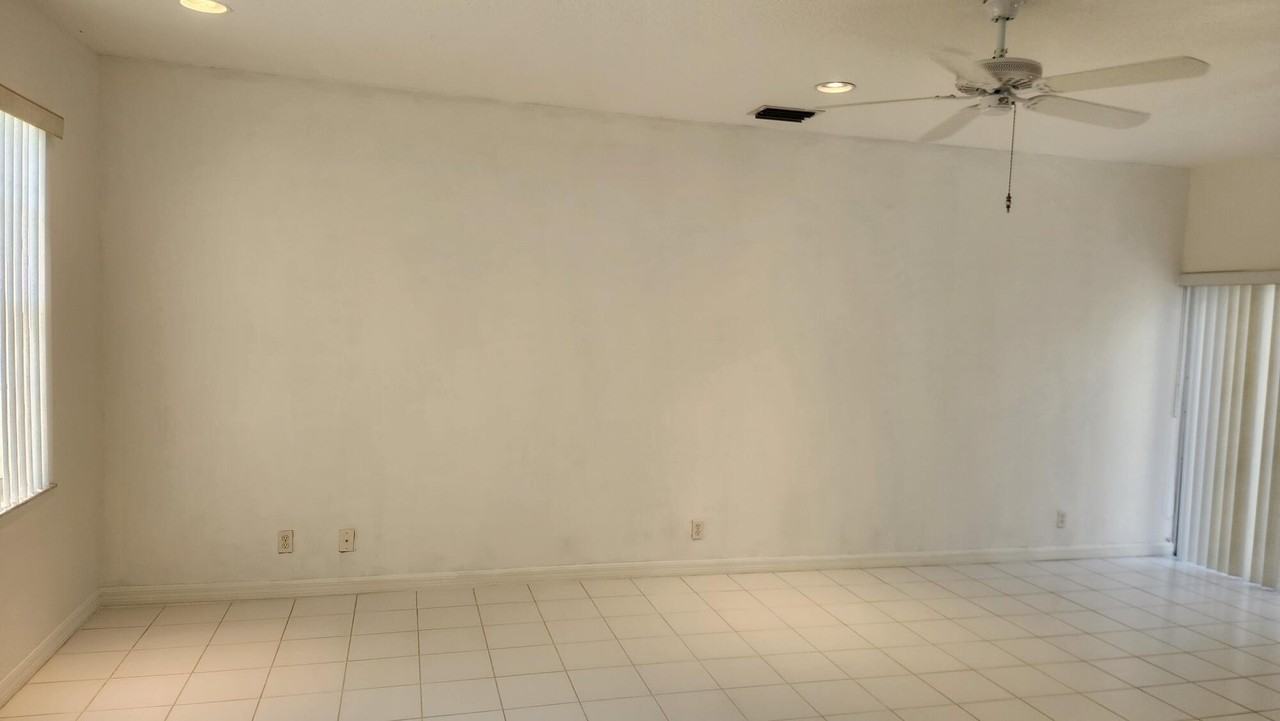 271 Live Oaks Ln - Photo 4 of 28
