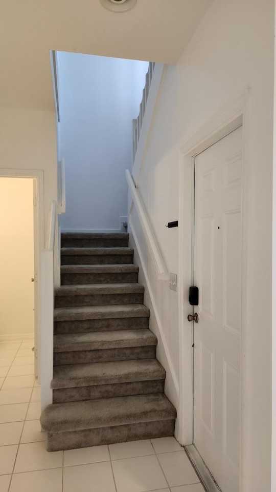 271 Live Oaks Ln - Photo 7 of 28