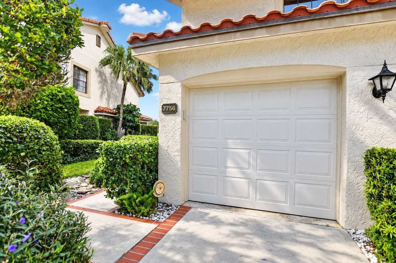 7756 La Mirada Dr - Photo 4 of 50