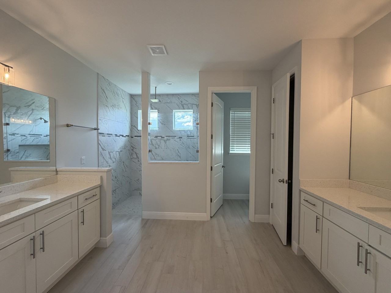 2329 Sw Alminar St - Photo 4 of 14