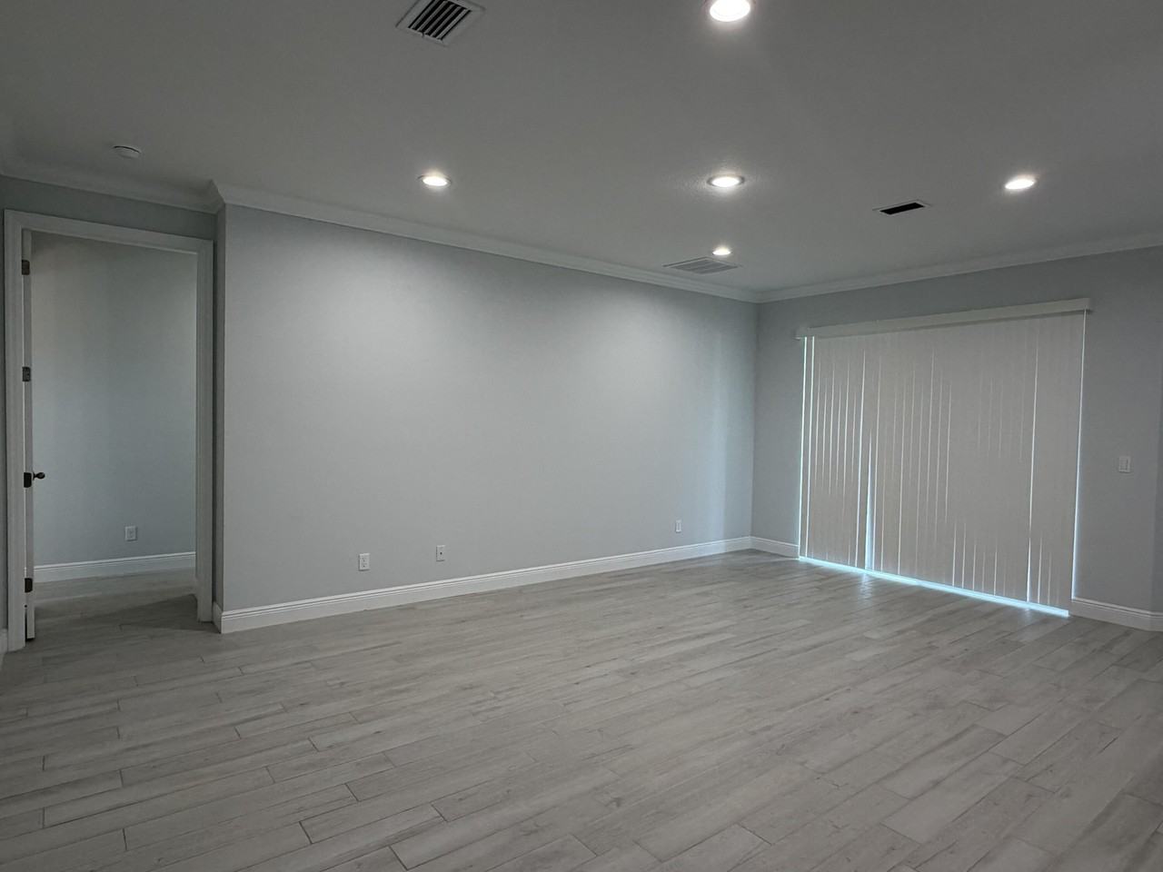 2329 Sw Alminar St - Photo 6 of 14