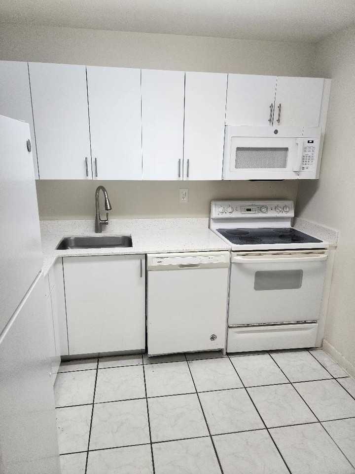 11311 Sw 200th St #214D - Photo 3 of 9