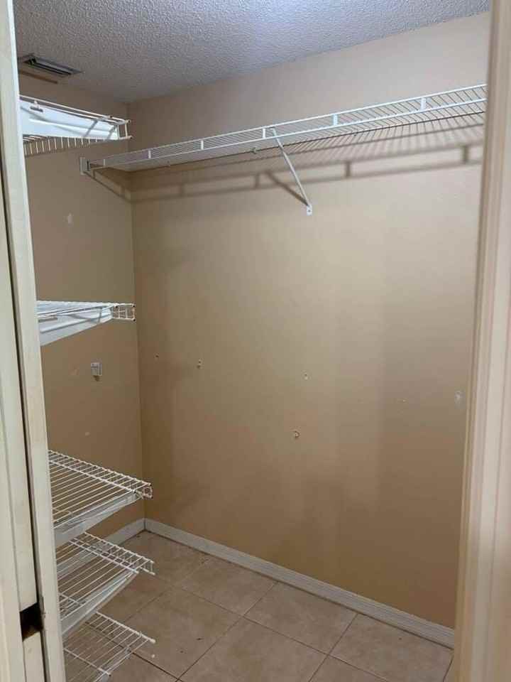 3166 Sw Dimattia St - Photo 2 of 12