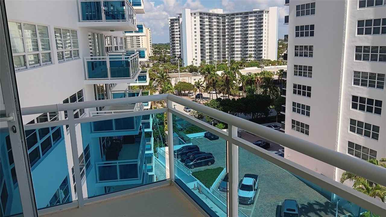 3430 Galt Ocean Dr #803 - Photo 2 of 11