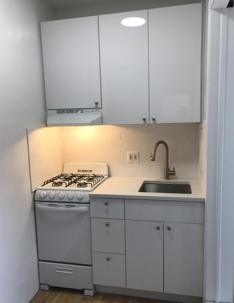 50 Macdougal St - Photo 4 of 5