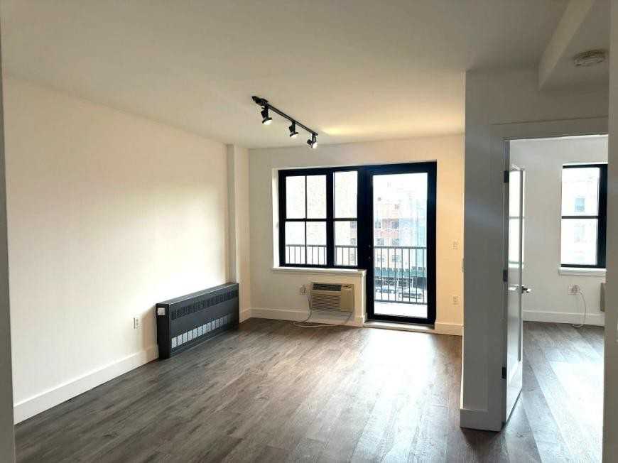 11 Cooper St - Photo 7 of 9