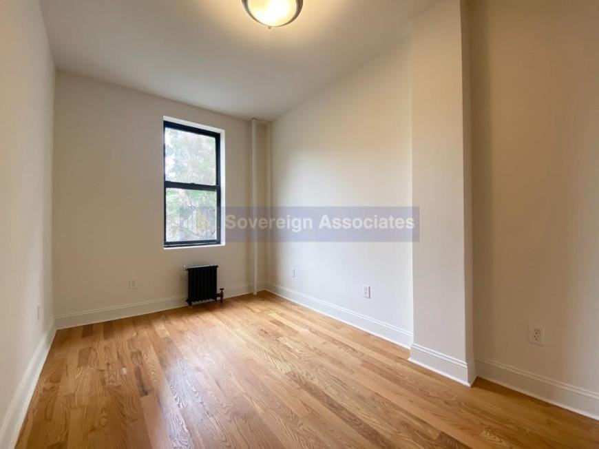 660 Fort Washington Ave - Photo 6 of 9