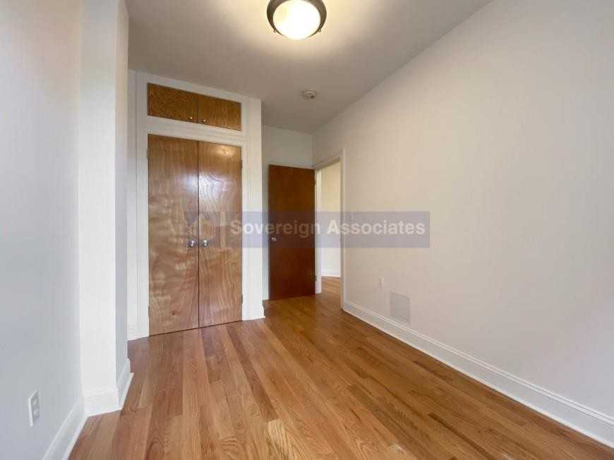 660 Fort Washington Ave - Photo 7 of 9