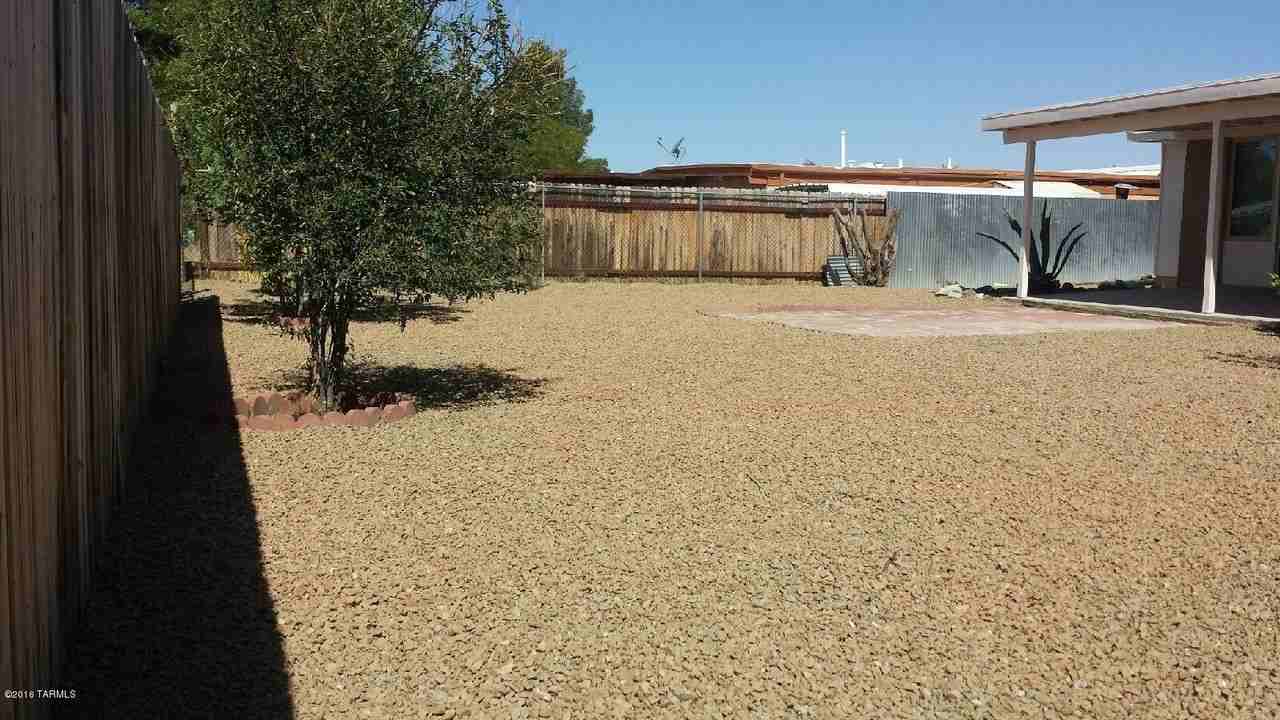 6924 E 42nd St - Photo 2 of 19