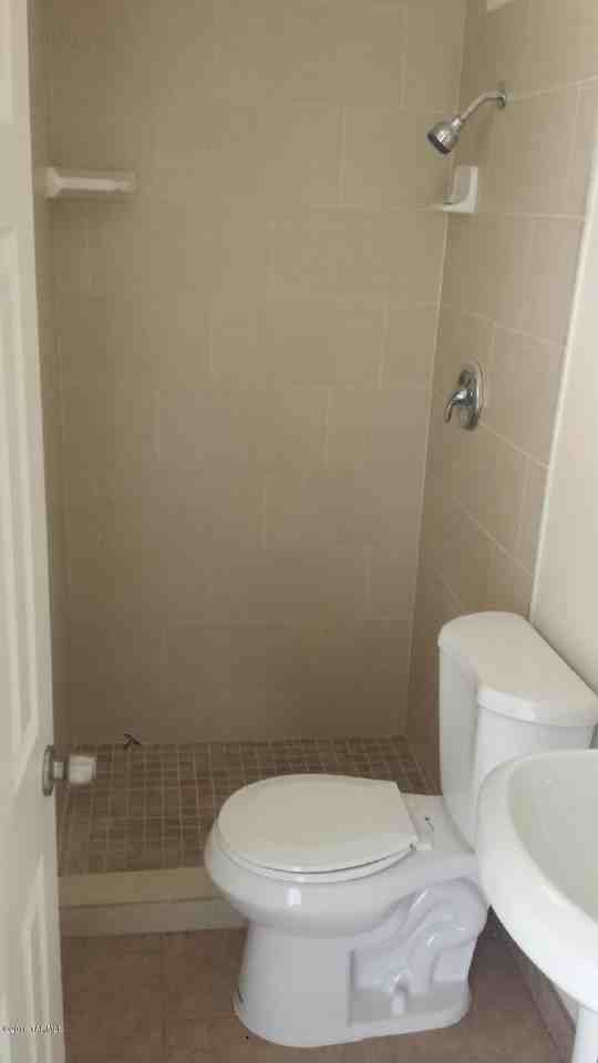 6924 E 42nd St - Photo 6 of 19