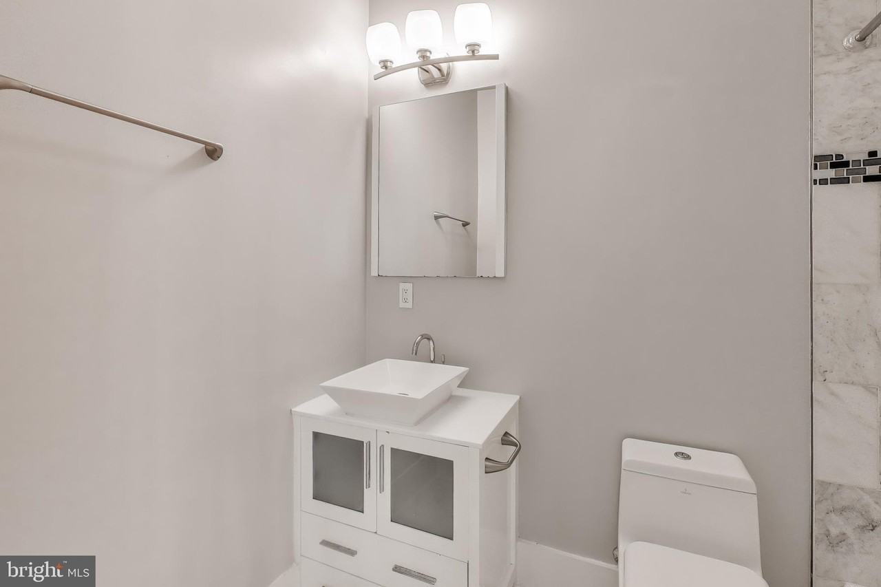 1220 19th St Ne #3A - Photo 7 of 32