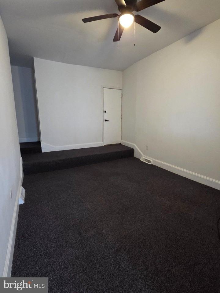 311 W 2nd St #1 - Photo 2 of 10
