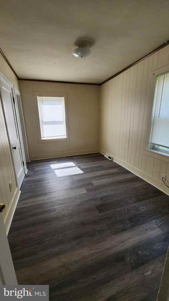 397 Oriole Ave - Photo 7 of 12