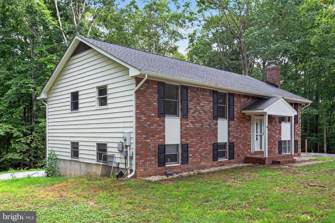 4104 Green Spring St - Photo 3 of 33