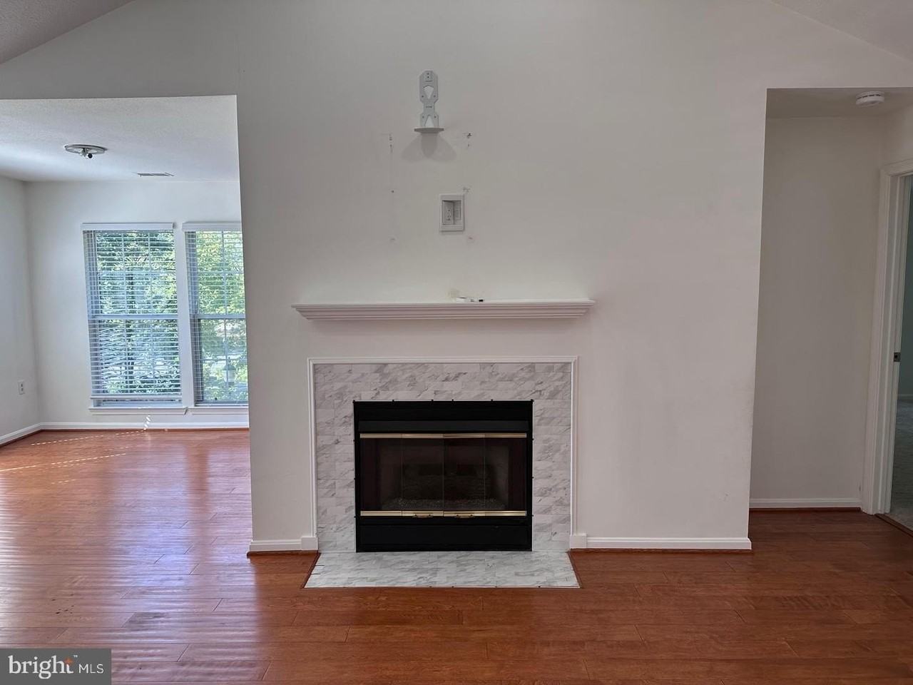 5960 Millrace Ct #B304 - Photo 3 of 7