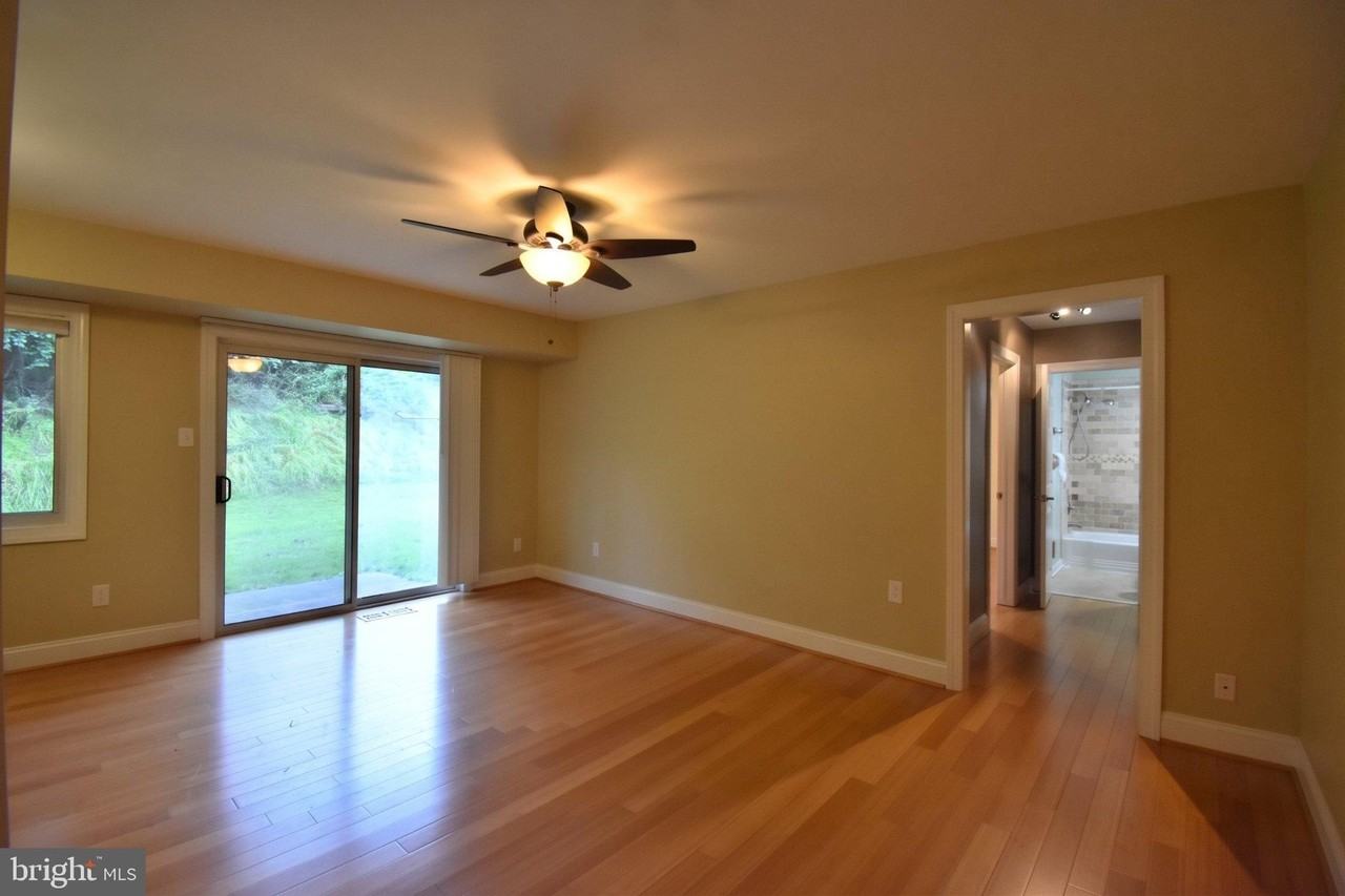 10650 Weymouth St #103 - Photo 2 of 10