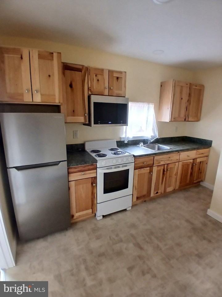 31 Marble St #C - Photo 7 of 9