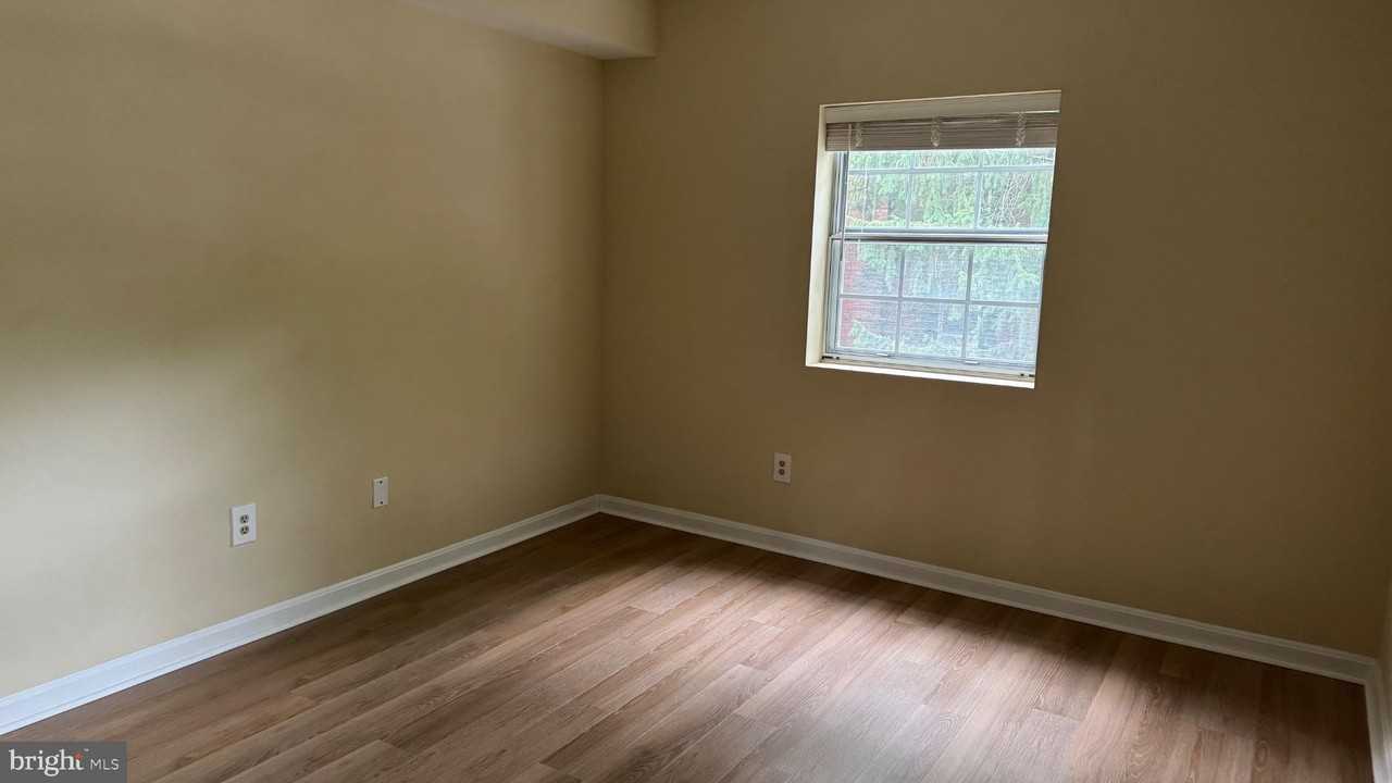 1735 N Rhodes St #239 - Photo 5 of 14