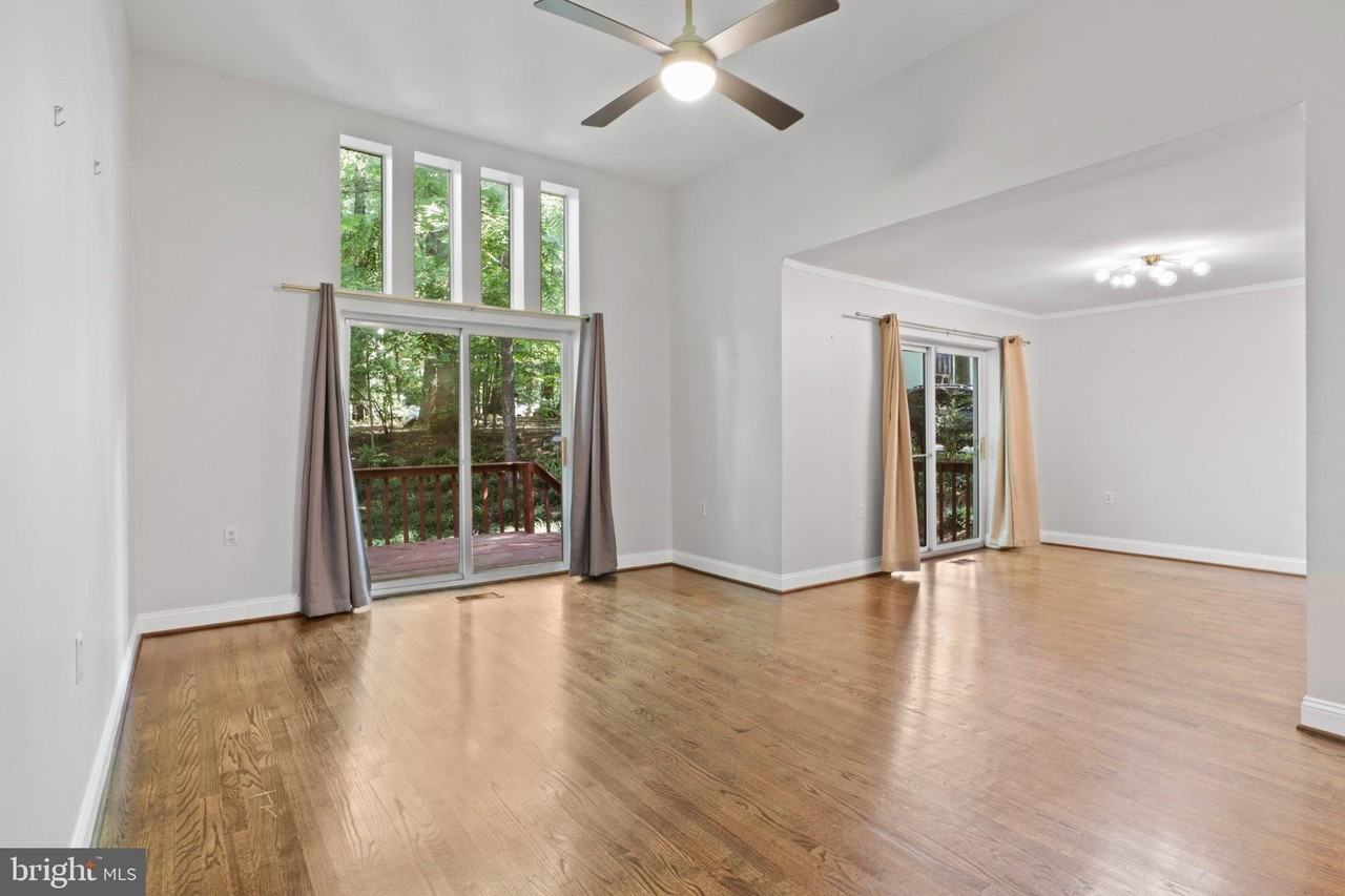 1595 Inlet Ct - Photo 6 of 44