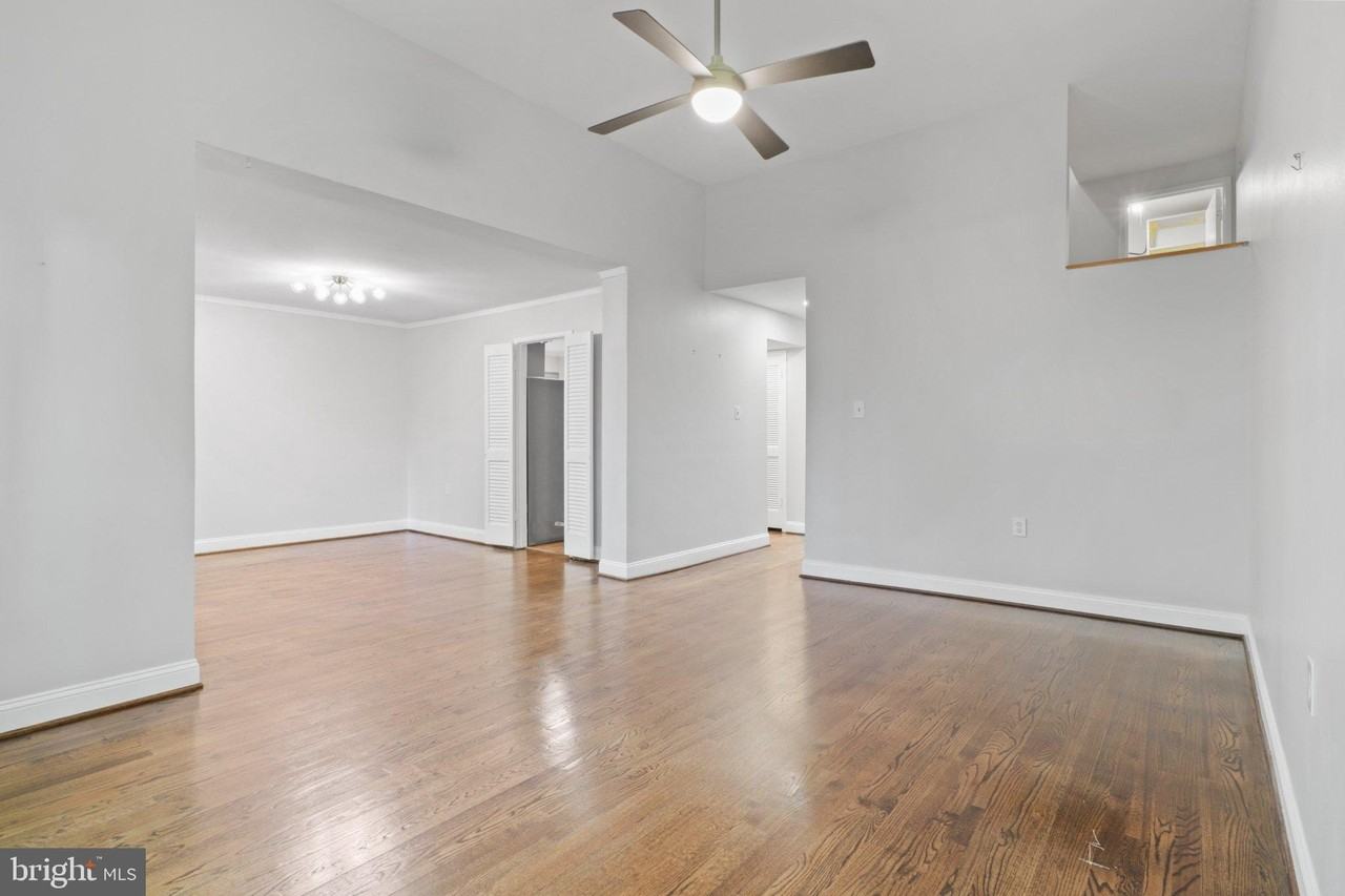 1595 Inlet Ct - Photo 7 of 44