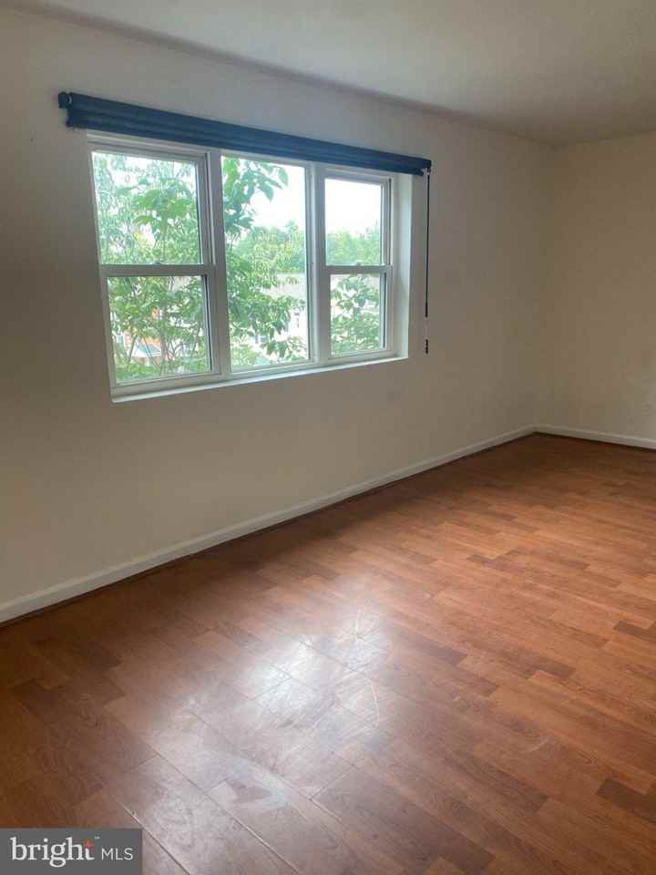 3045 Patrick Henry Dr #302 - Photo 5 of 12