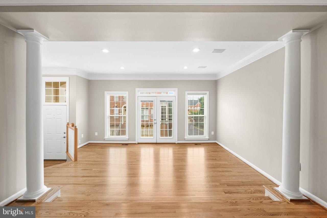 2821 Laura Gae Cir - Photo 6 of 30