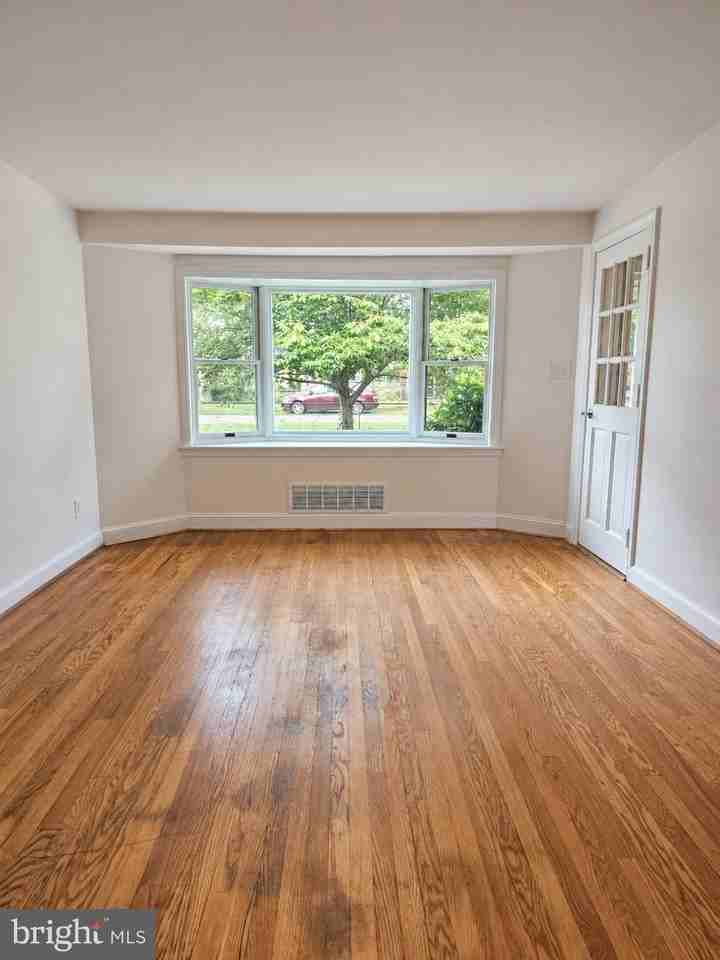 4731 Edwards St - Photo 3 of 13
