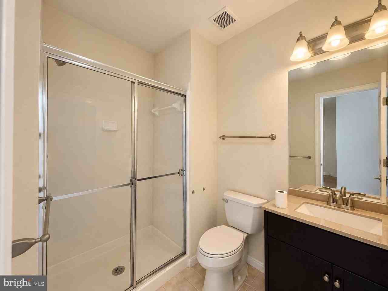 6634 Frost Lake Ln - Photo 7 of 40