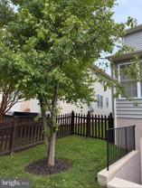 25209 Eisenhower Dr - Photo 1 of 1