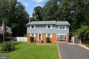 featured image of 14702 Anderson St