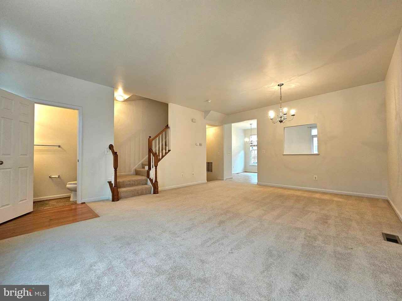 15314 Elizabeth Burbage Loop - Photo 3 of 28