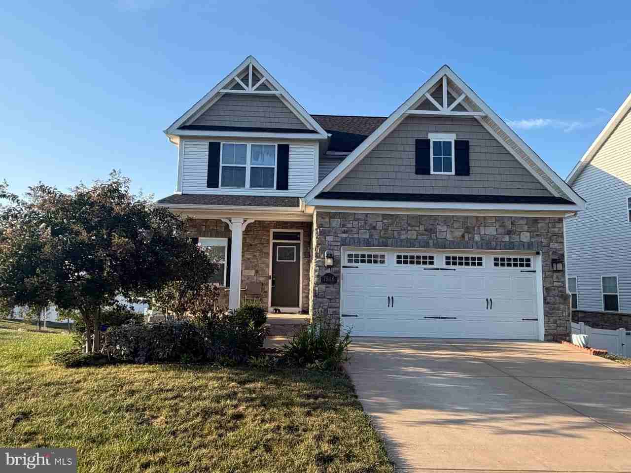 7546 Mint Springs Ct - Photo 2 of 49