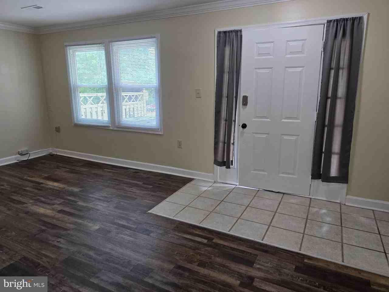 12119 Salemtown Dr - Photo 6 of 24