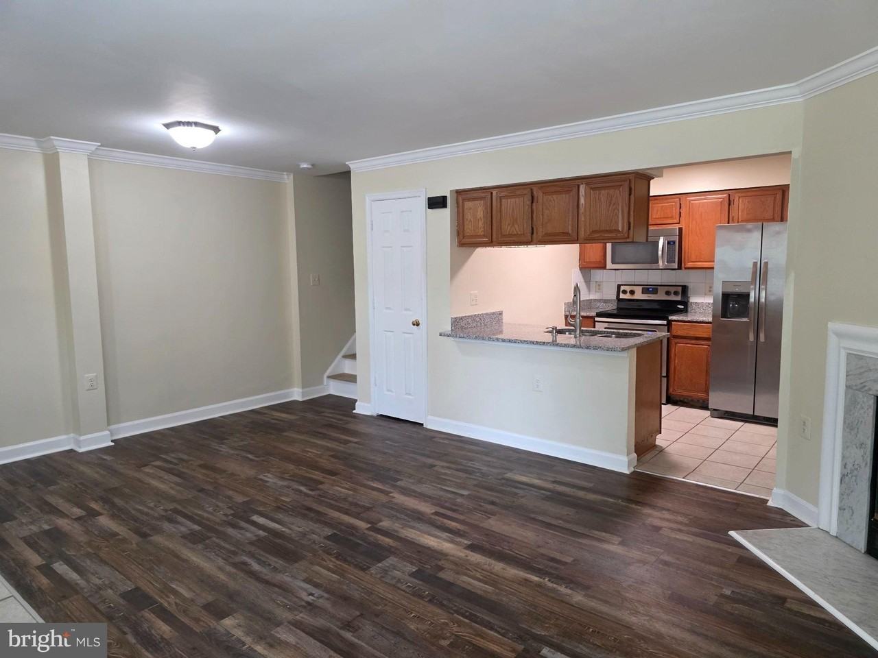 12119 Salemtown Dr - Photo 7 of 24
