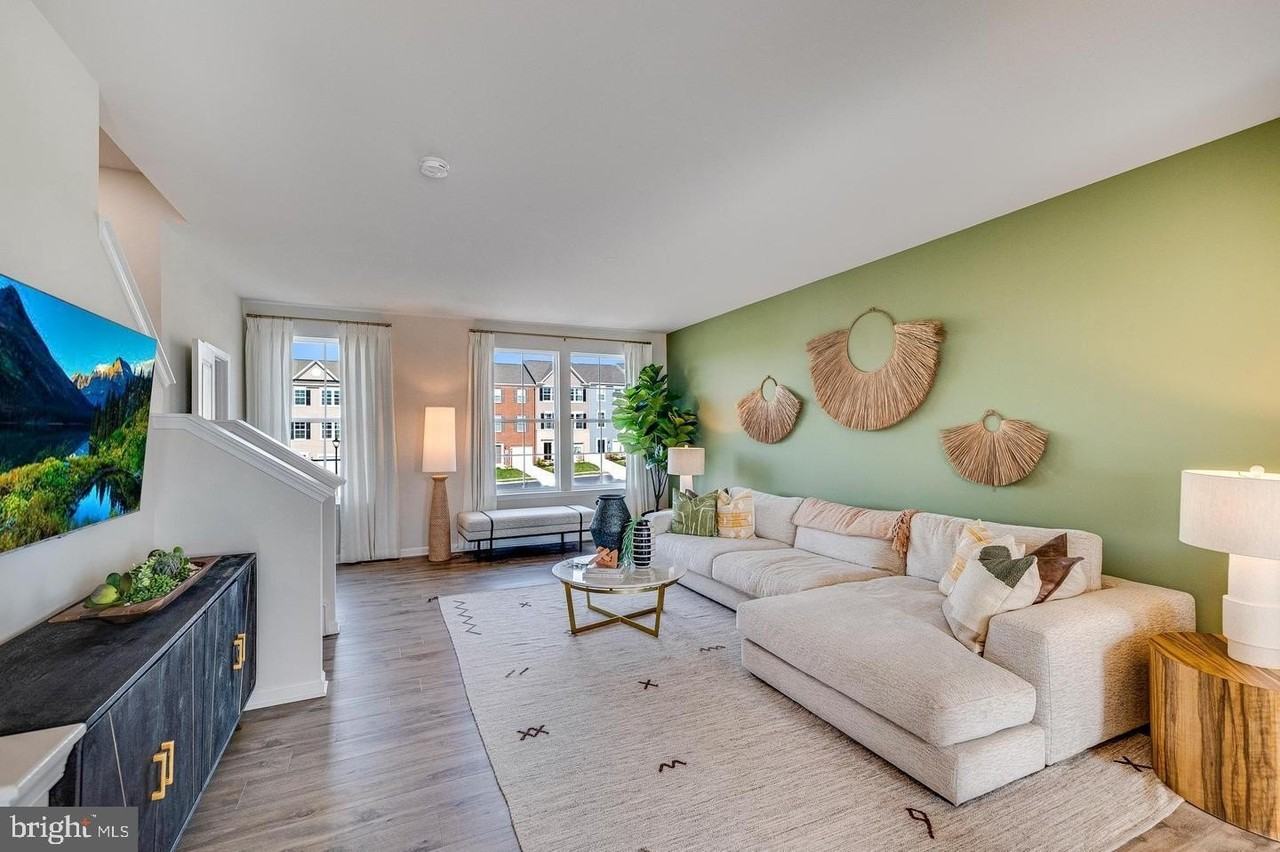 71 Swan Field Ave - Photo 4 of 18