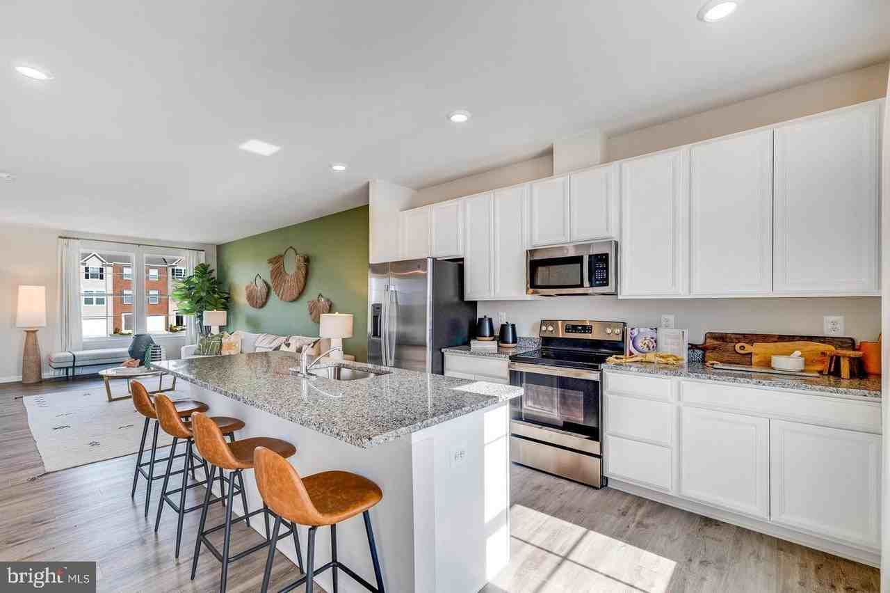 71 Swan Field Ave - Photo 5 of 18