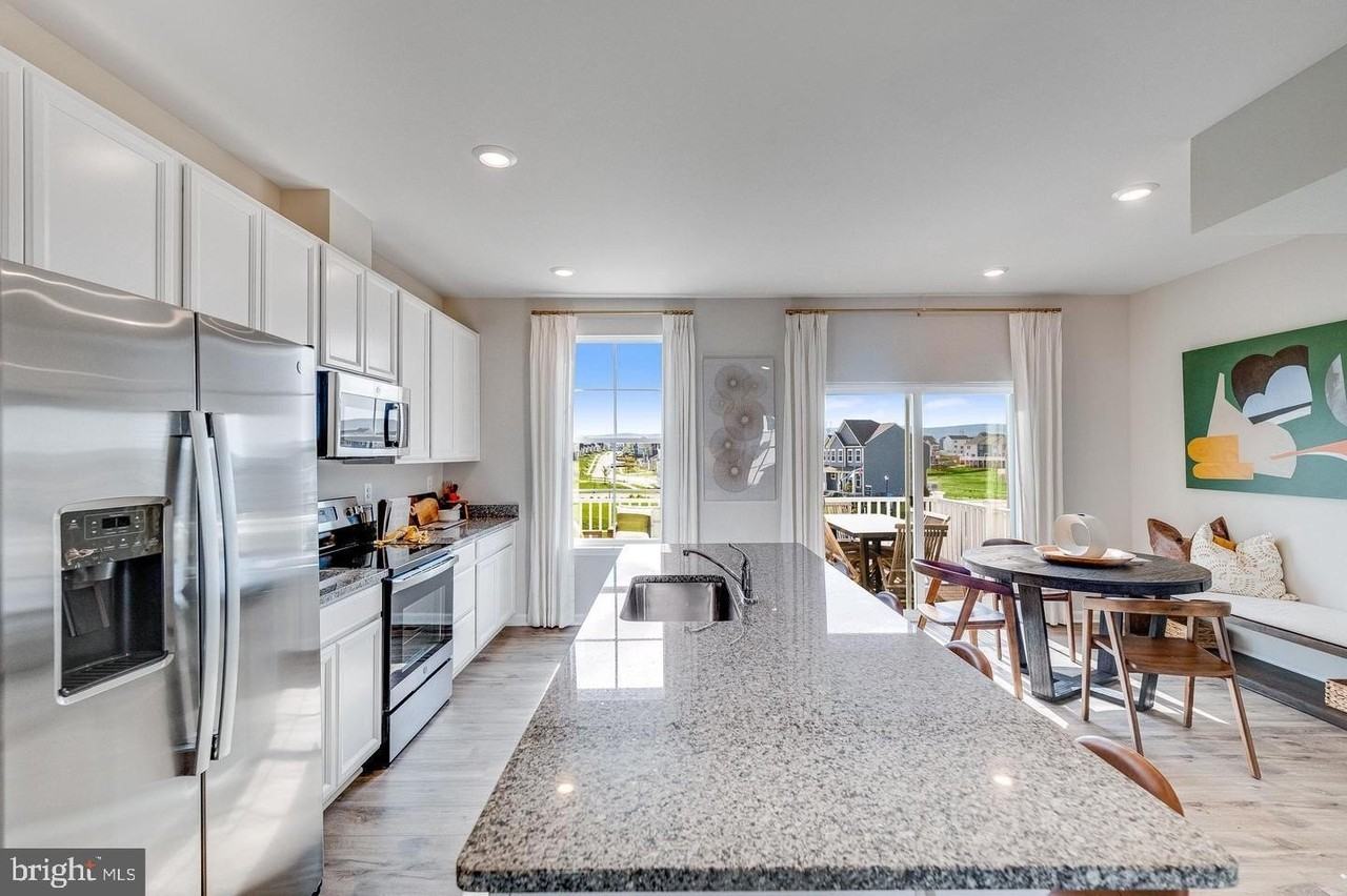 71 Swan Field Ave - Photo 7 of 18