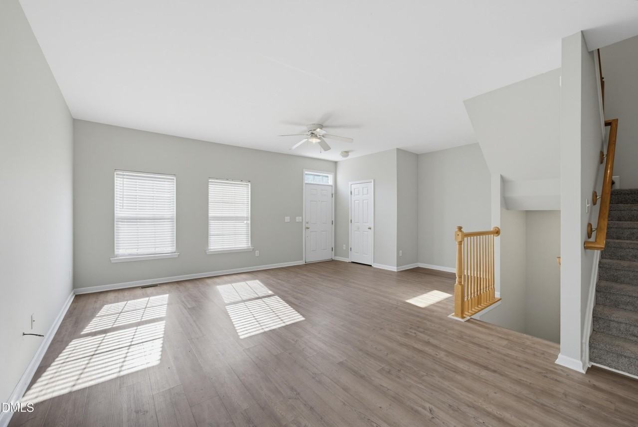 2910 Barrymore St #100 - Photo 4 of 46