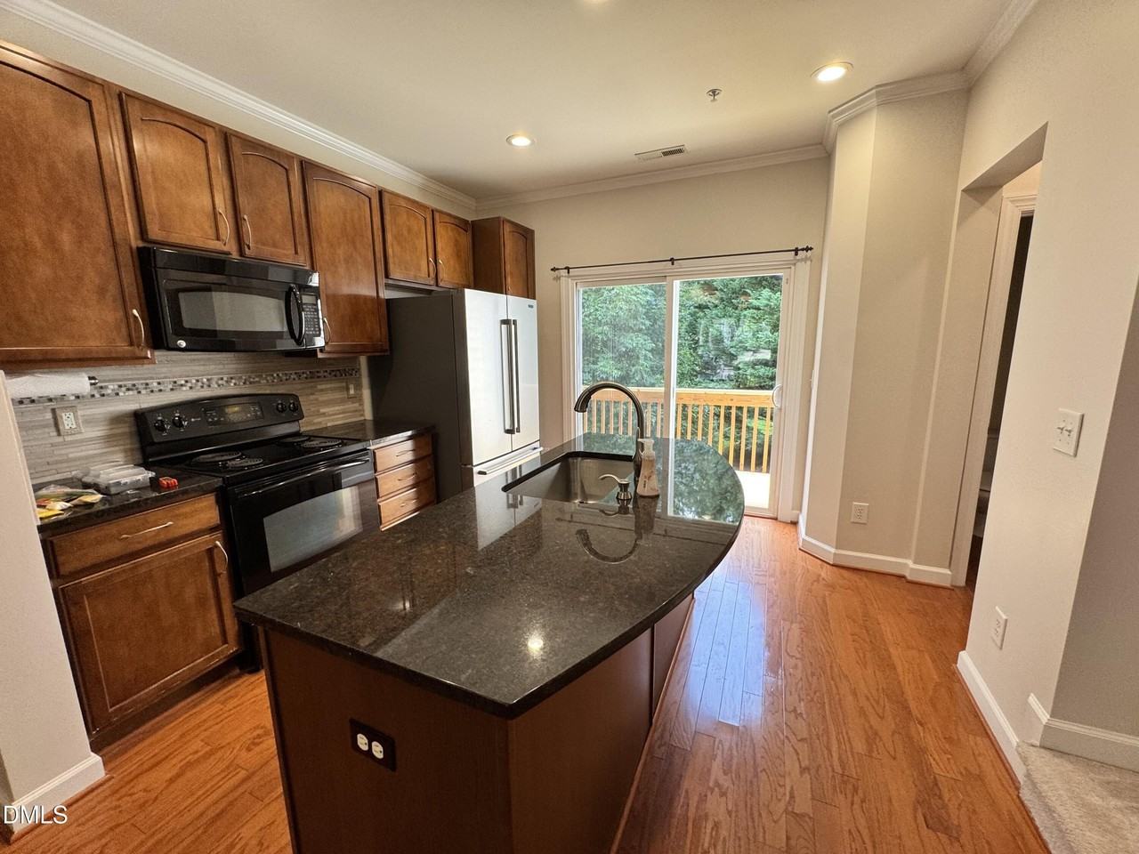 8788 Cypress Grove Run - Photo 4 of 22