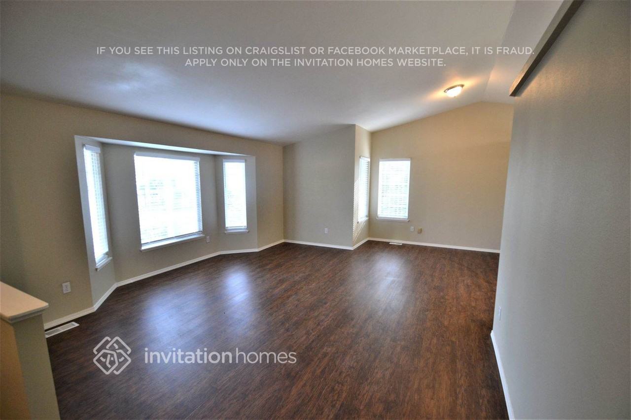 1610 56th Ave Ne - Photo 2 of 15