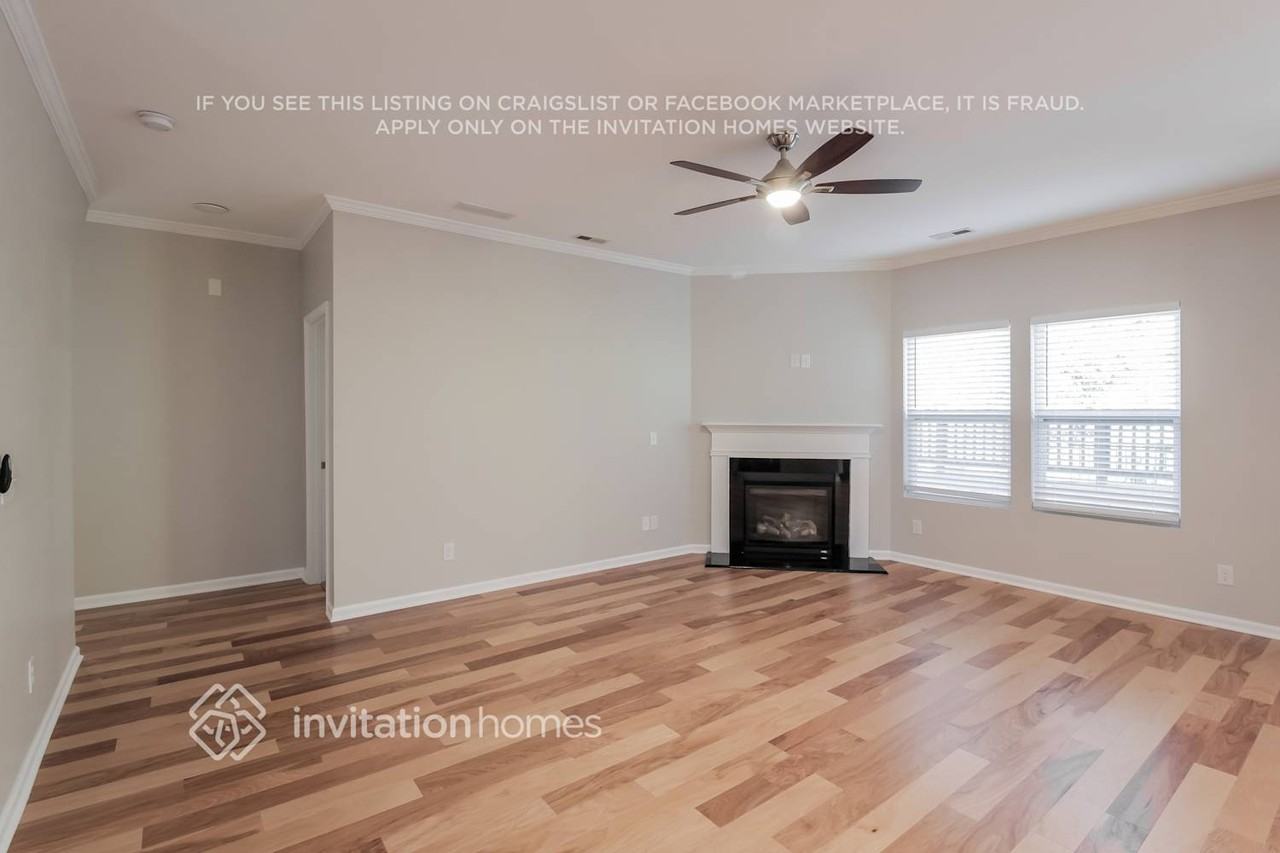 14736 Glenduff Pl - Photo 3 of 16