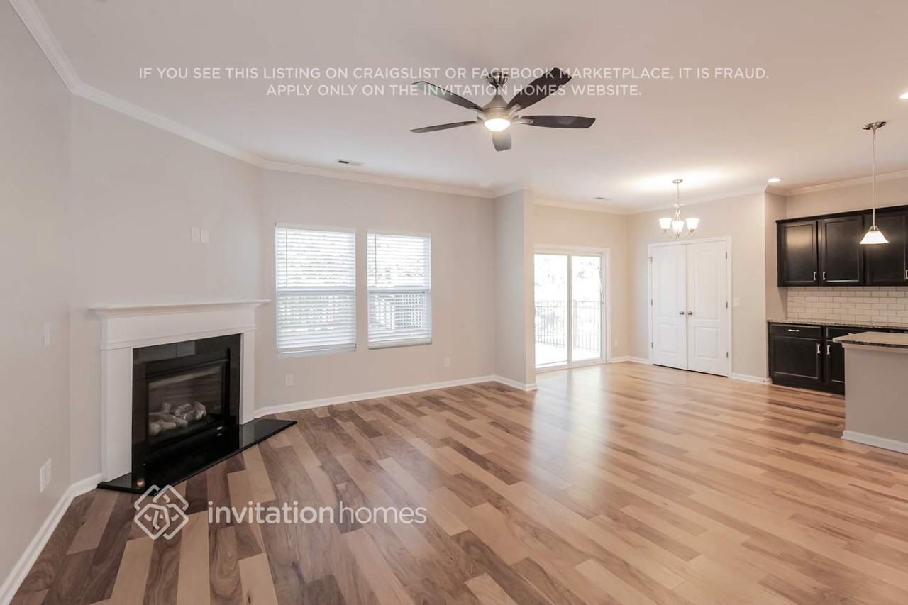 14736 Glenduff Pl - Photo 4 of 16