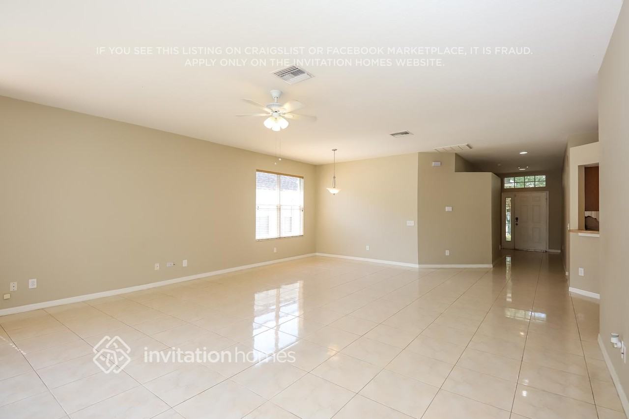 1835 Raven Glen Dr - Photo 3 of 20