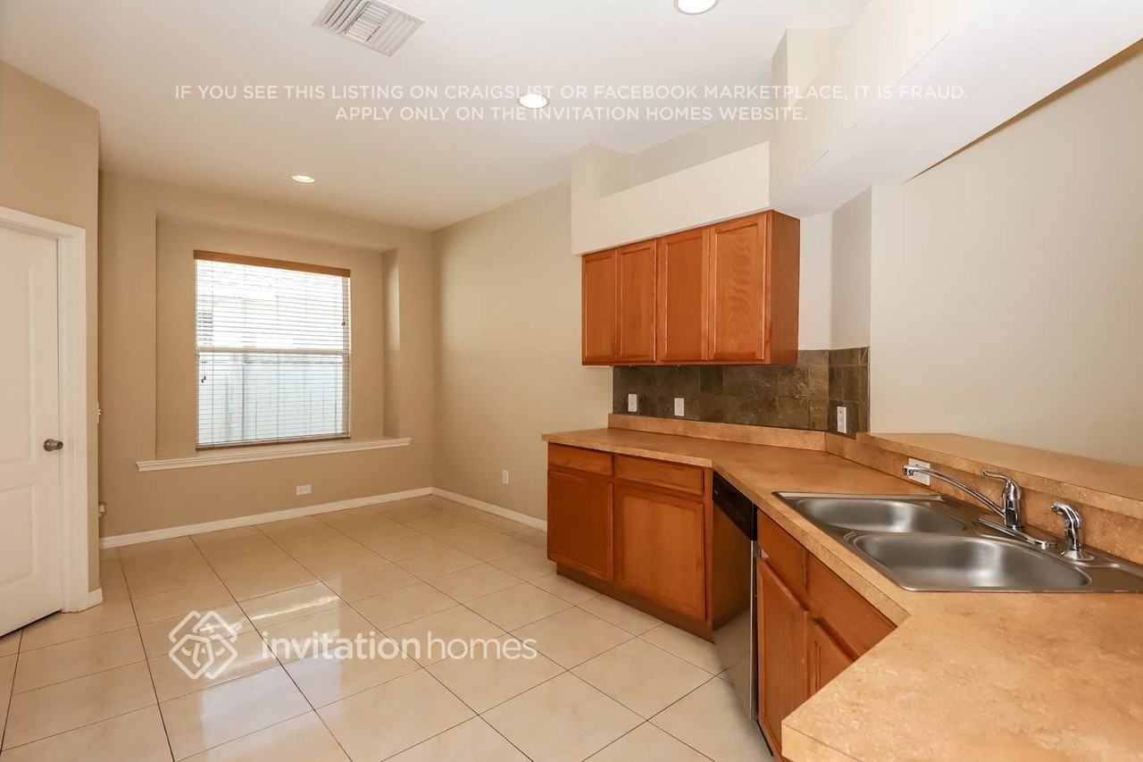 1835 Raven Glen Dr - Photo 6 of 20